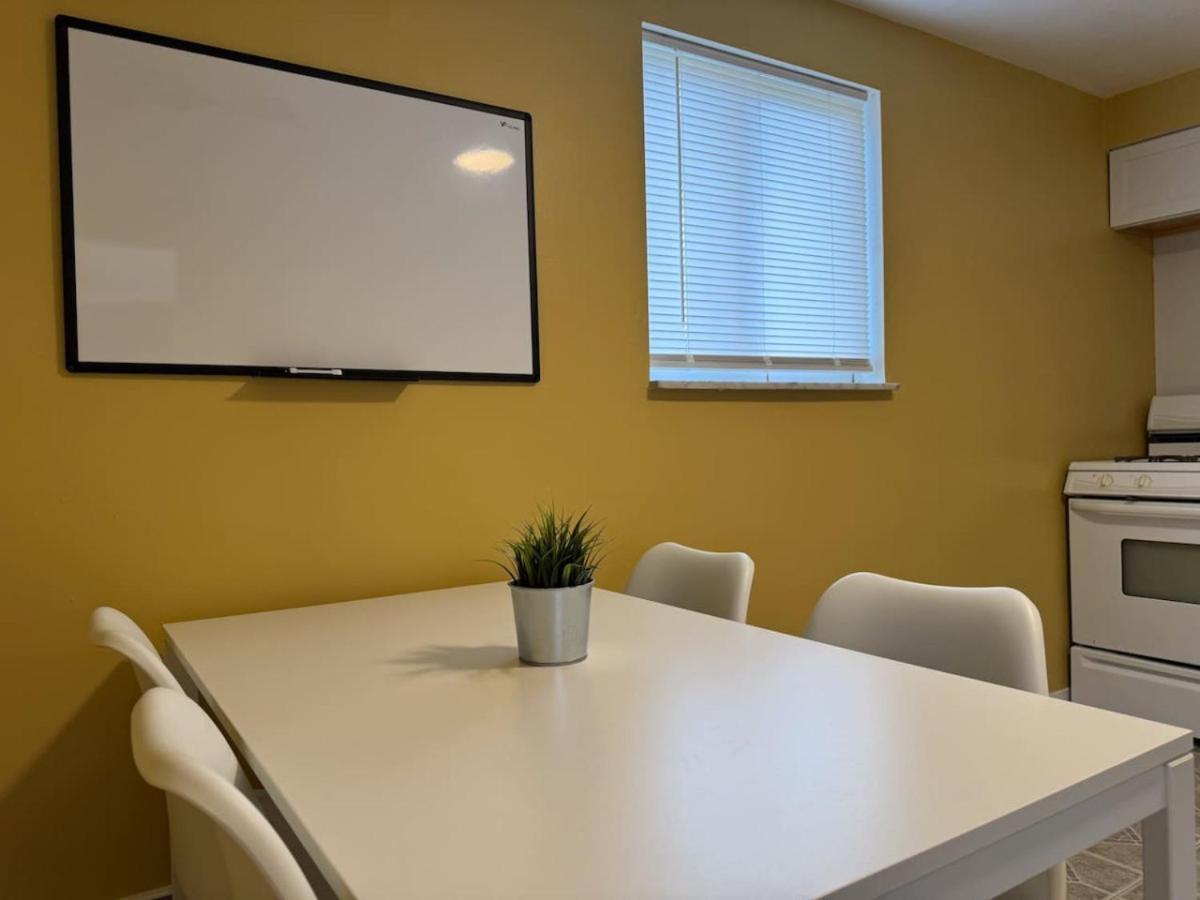 4 Large With 8 Bedrooms And Parking Wifi Apartment