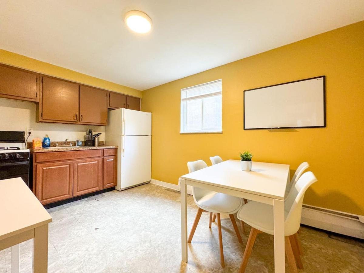 4 Large With 8 Bedrooms And Parking Wifi Apartamento